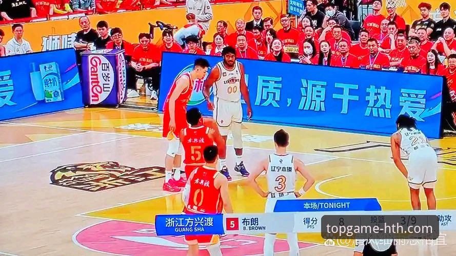 皮特森vs麦基：谁是决定比赛的关键先生？一场CBA爆冷背后的平台体验对比